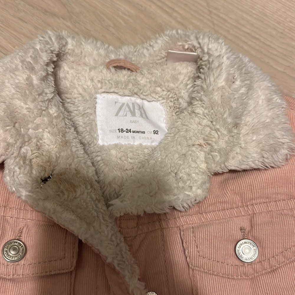 Zara - Picture 2 of 4